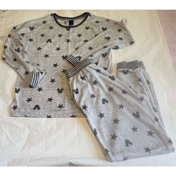 Disney Micky Mouse long sleeve pajama set - Picture 1 of 4